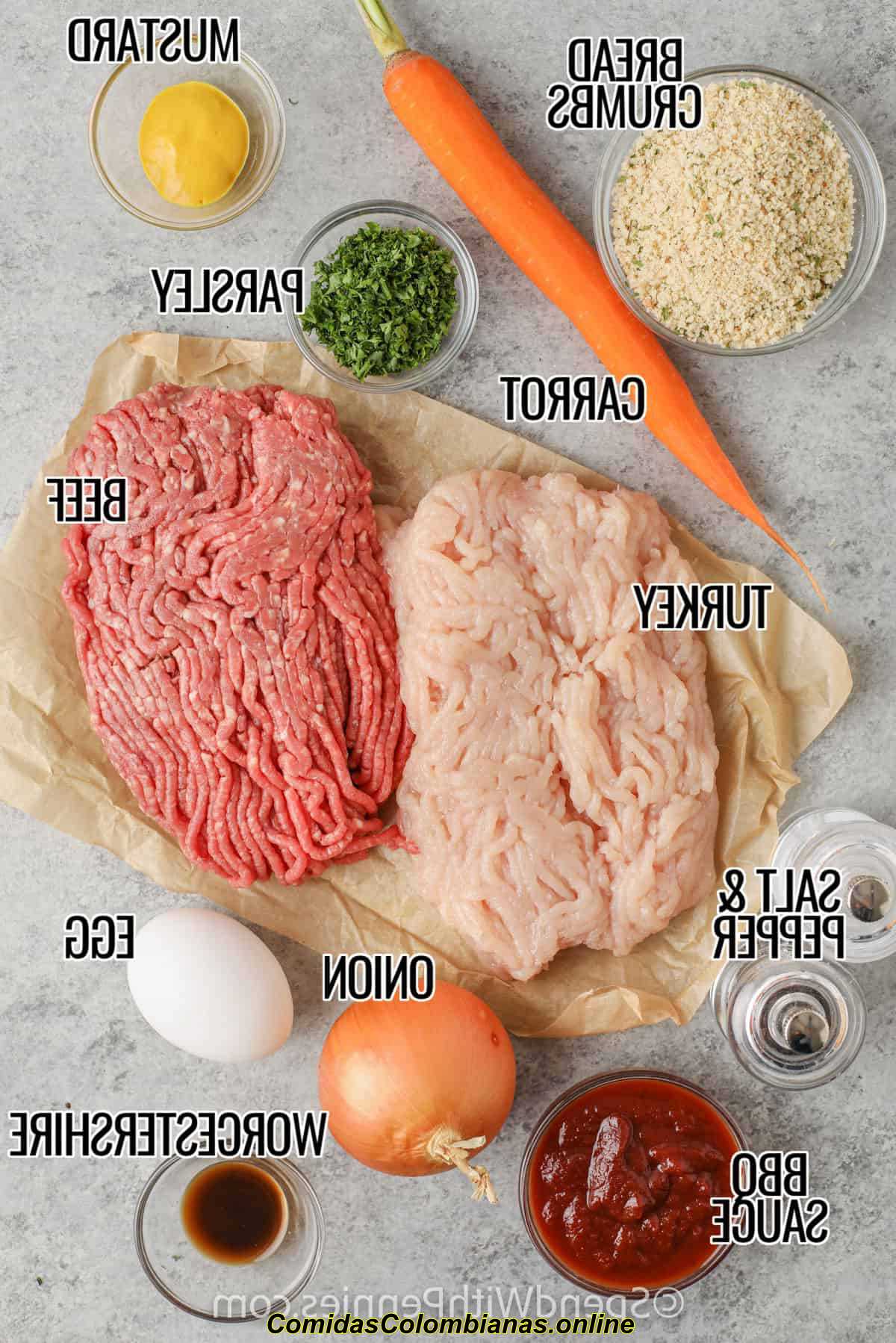 ingredientes para hacer Pastel de Carne de Ternera y Pavo con etiquetas
