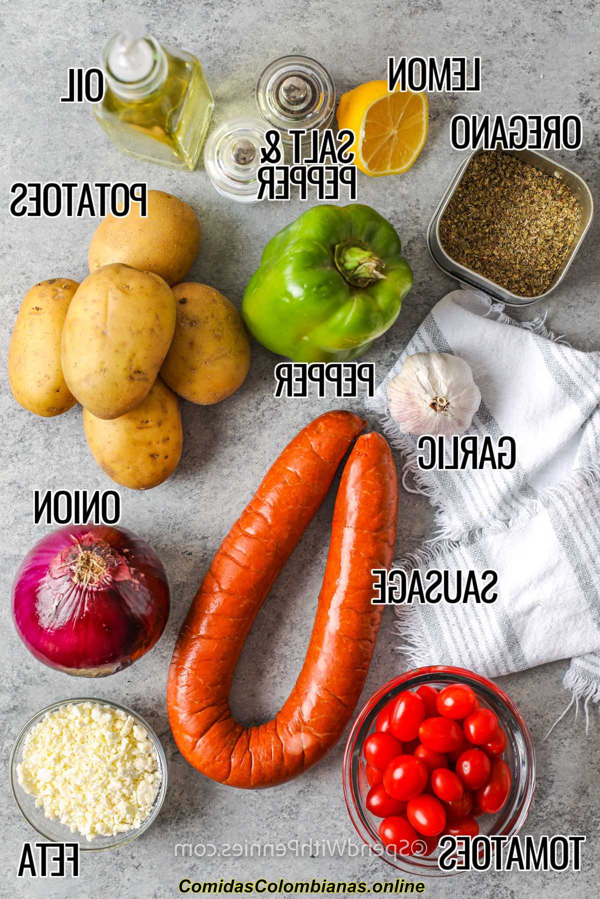 ingredientes para hacer Patatas y Salchichas Air Fryer con etiquetas