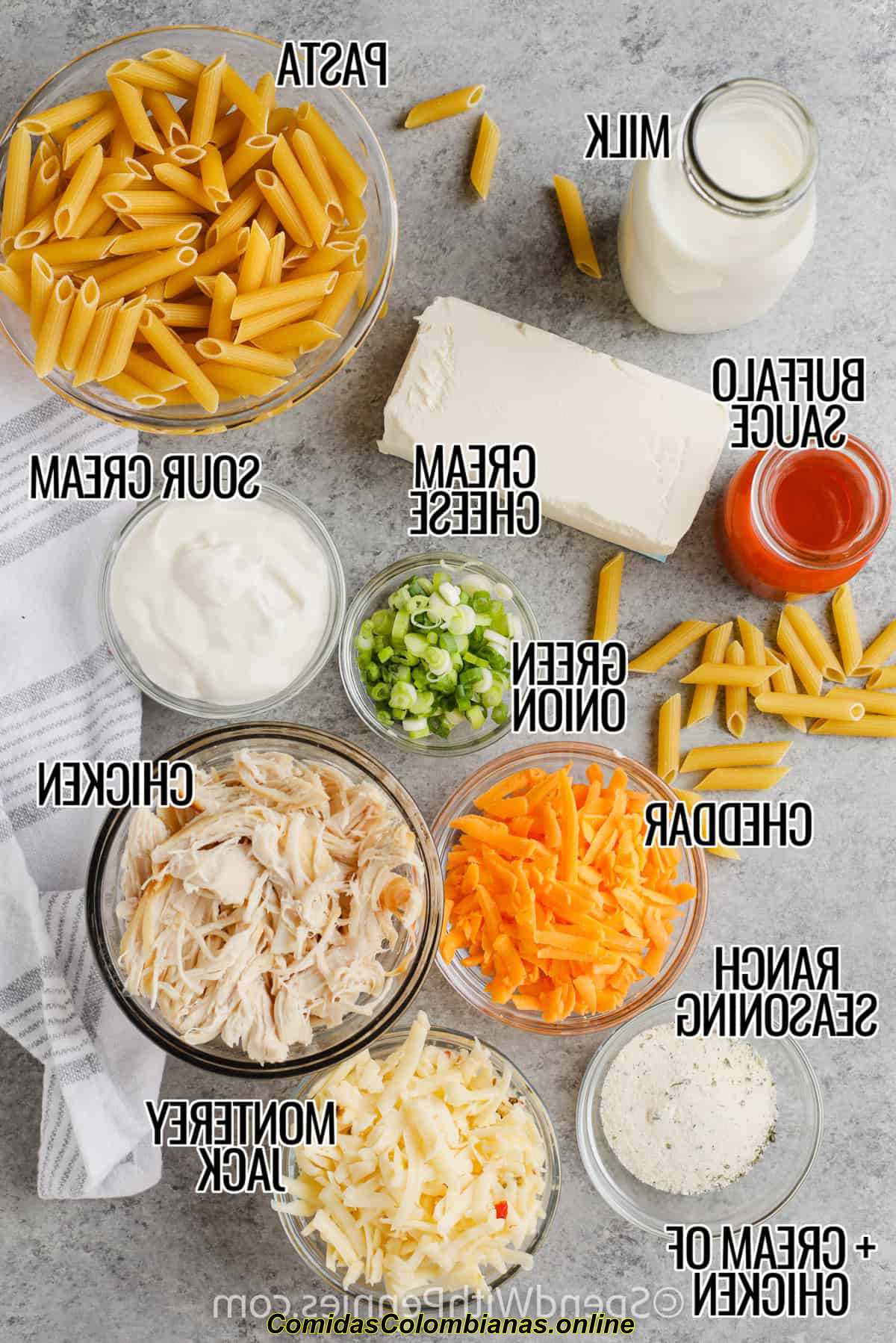 Ingredientes de pasta de pollo Buffalo